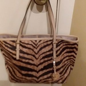 Michael kors handbag